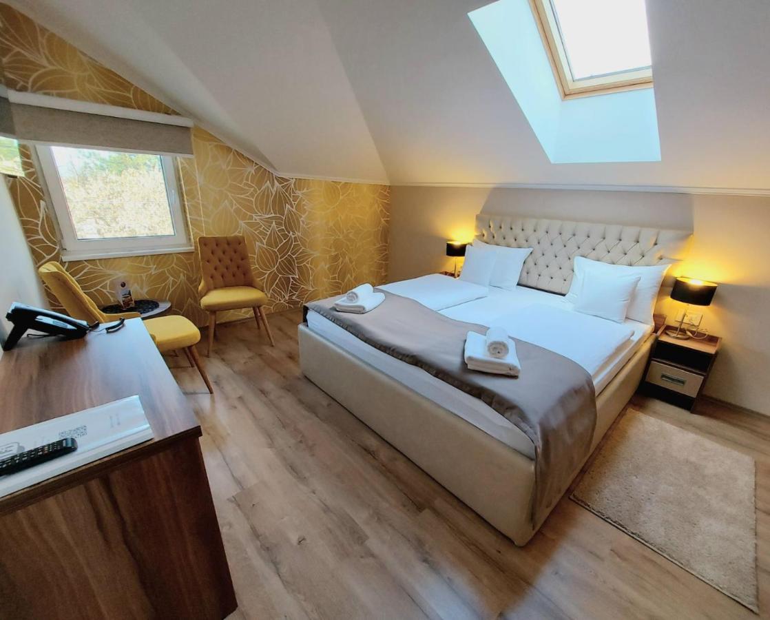 Papuli Rooms 4U Senta Extérieur photo